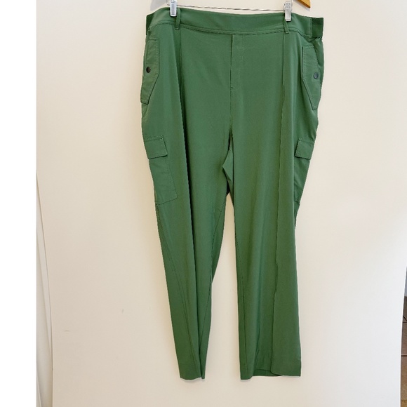 Athleta  Vienna Cargo Pant Green NWT 22 - Picture 2 of 7
